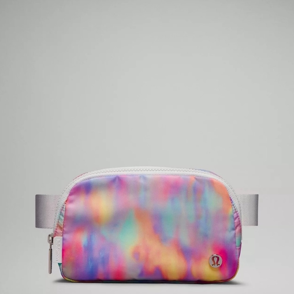 Lululemon Everywhere Belt Bag 1L- Prism Wash Print Multi/Vapor